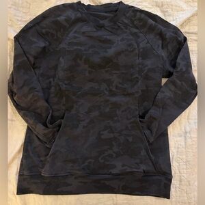 Lululemon Women’s Dark Gray Camo Crewneck Scuba Sweatshirt